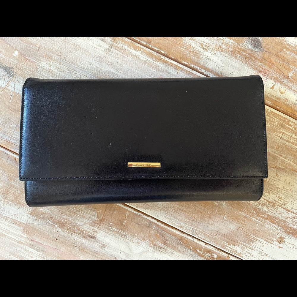 St. John Wallet/Clutch…